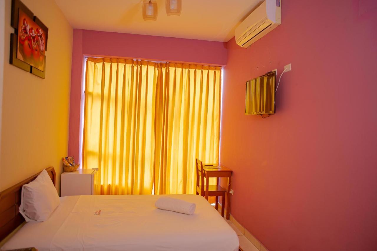 Hotel Jhor Bush Пукальпа Экстерьер фото